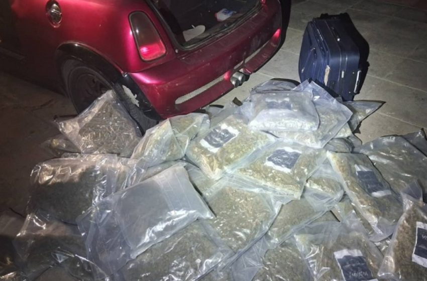  Αγία Παρασκευή: Χειροπέδες σε 30χρονο για 61 κιλά κάνναβης